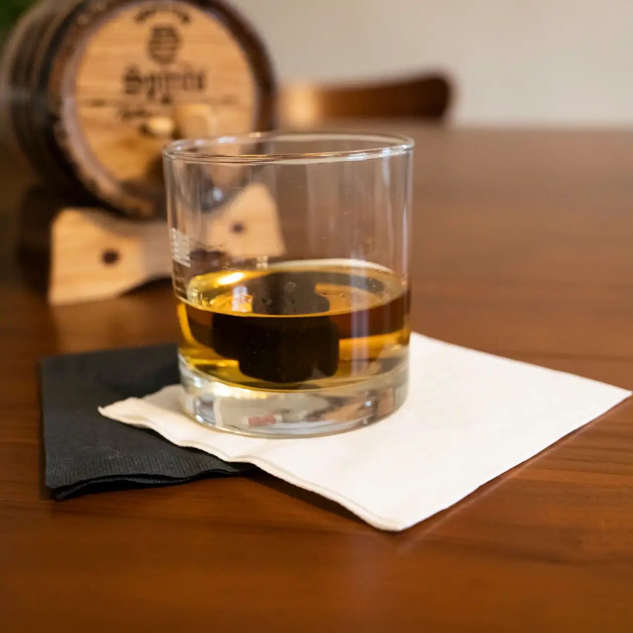 10"x10" 4-Fold White 2-ply Tissue Beverage Napkin Embossed 1000ct SKU 36023