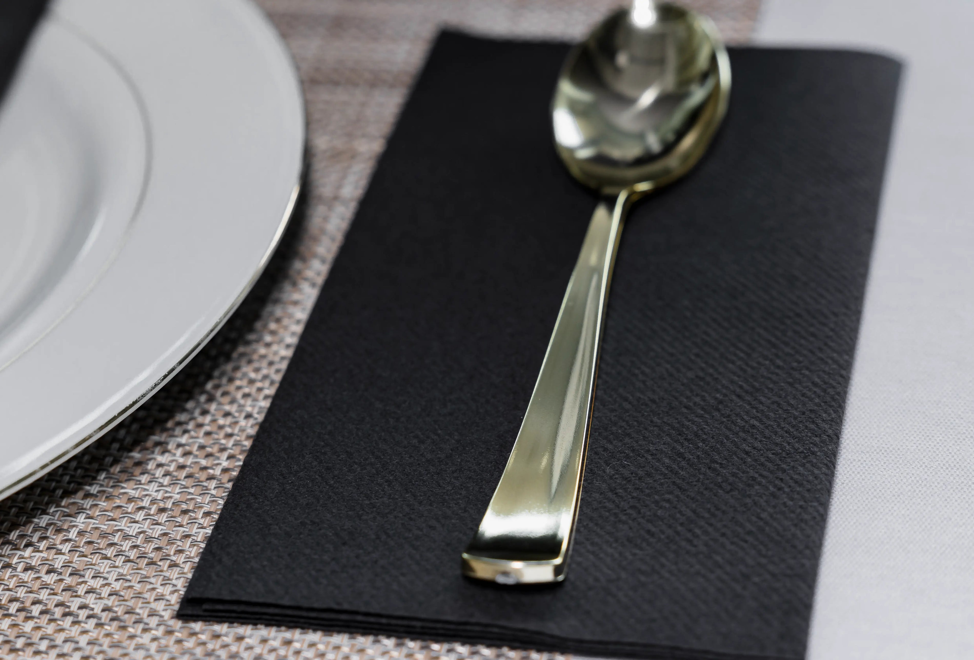 17"x17" 8-Fold Black Airlaid Dinner Napkin 300ct SKU 42105