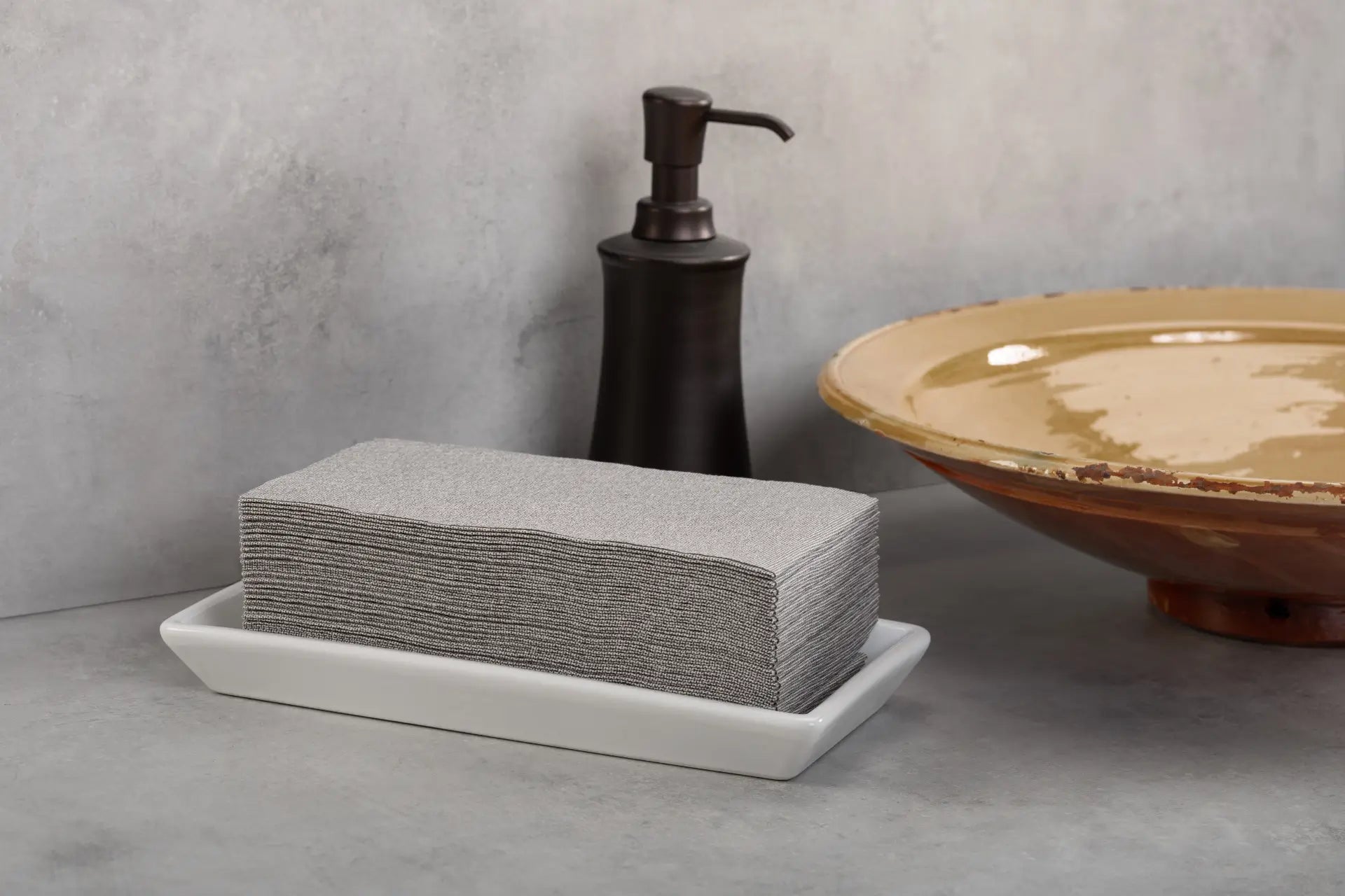 12"x17" 6-Fold Black Tweed DRC Guest Towel 600ct SKU 51008