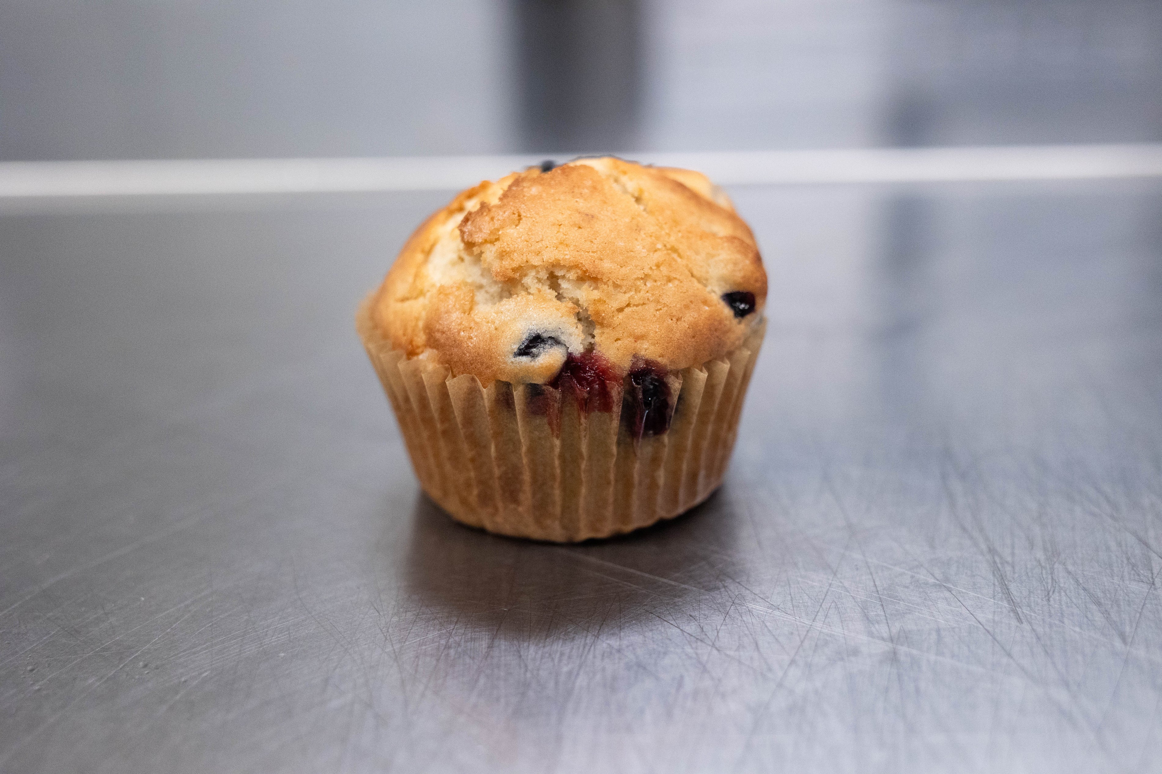 2"x1.25" Kraft Non-Tabbed Perforated Compostable, PFAS Free, Greaseproof Fluted Cupcake Liner 1000ct SKU 80023
