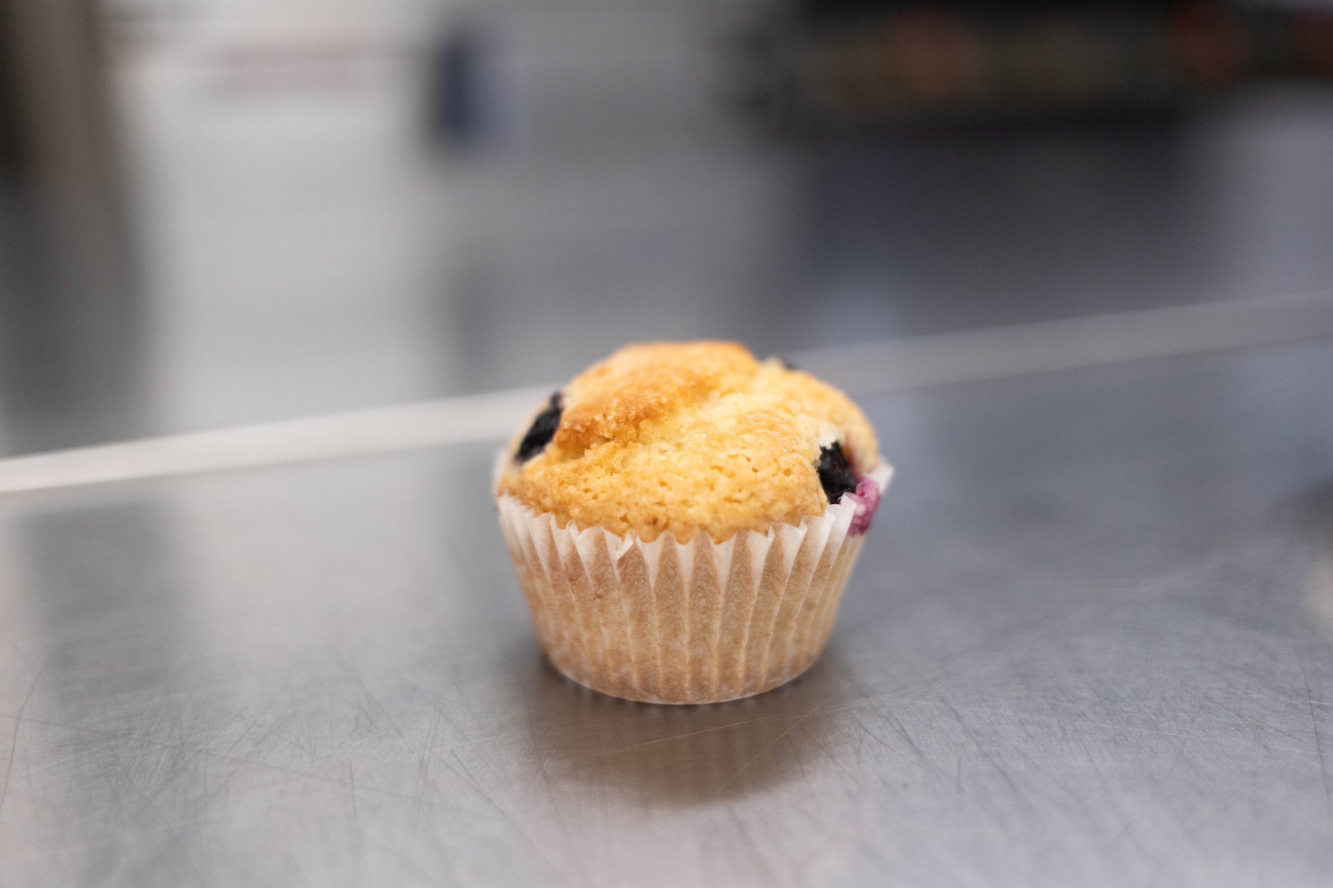 2"x1.25" White Non-Tabbed Perforated Compostable, PFAS Free, Greaseproof Fluted Cupcake Liner 1000ct SKU 80022
